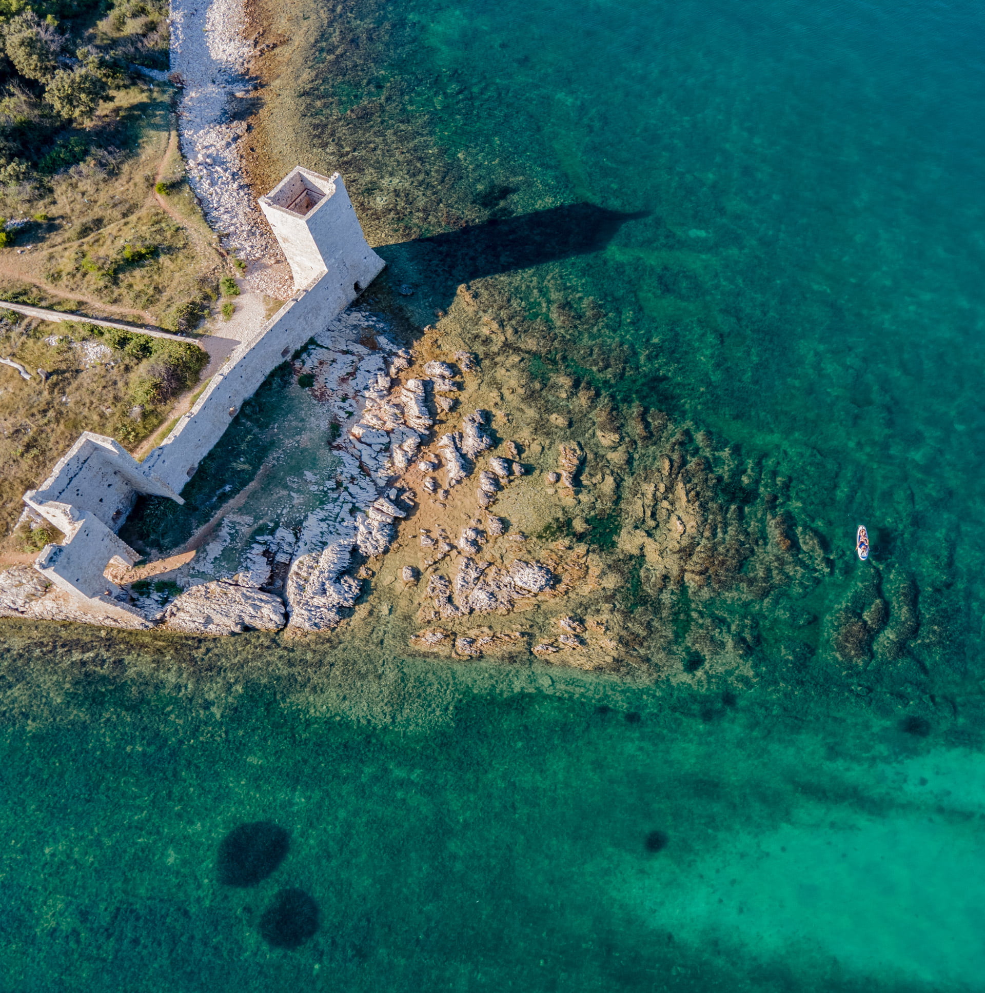 Kaštelina na otoku Viru — naslovna fotografija platforme Otok Vir